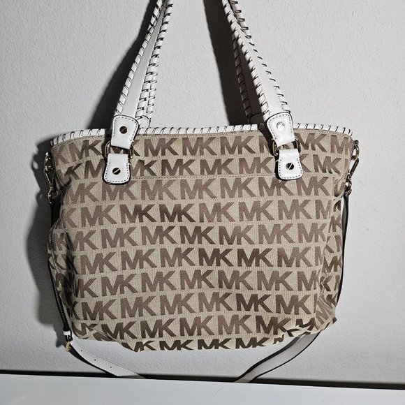 Michael Kors Tote/Satchel/ cross body bag with leather trim - Picture 2 of 5